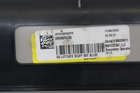 фото thumb №8, Chrysler pacifica 17- защита ремня замка багажника