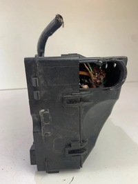 фото thumb №7, Коробка предохранителей volvo v40 v50