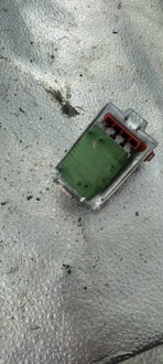 фото thumb №1, Резистор вентилятор vw passat b5 00r kombi 1.9tdi