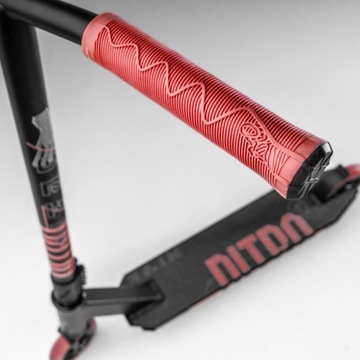 Трюковый самокат Movino Nitro.