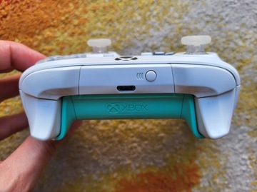 Xbox ONE Sport White Pad — в очень хорошем состоянии