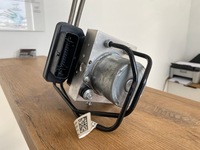 фото thumb №5, Tesla модель 3 - насос тормозная abs 1044745-10-b