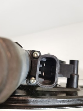 фото thumb №10, Механізм скла праві перед 51884233 fiat 500l eur