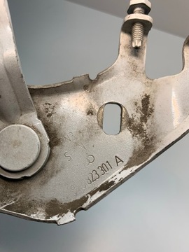 фото thumb №6, Audi a1 8x петля капота кришки двигуна лівий 8x0823301a