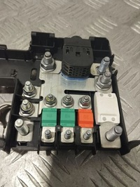 фото thumb №5, Maserati levante 2019 рамка / модуль запобіжників 06701050540