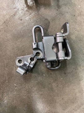 фото thumb №1, Петли дверь левый зад golf vi