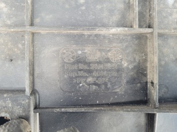 фото thumb №8, Запчасти | vectra c signum корпус основание акумулятора 24413806