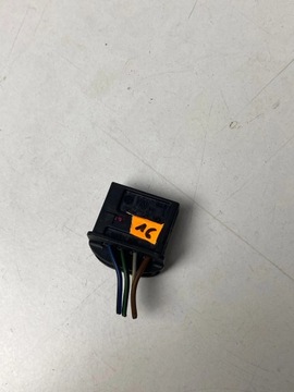 фото thumb №8, Штекер лампы зад задней volkswagen golf v 4pin audi seat skoda