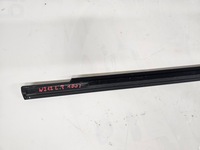 фото thumb №12, Mercedes w212 молдинг ущільнювач скло двері лівий перед a2127250365 czarna