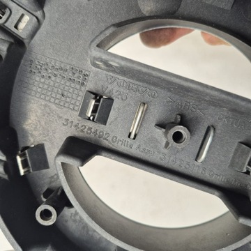 фото thumb №8, Volvo v60 i 1 s60 ii 2 cross country рестайлинг 13-18 решётка радиатора решётка