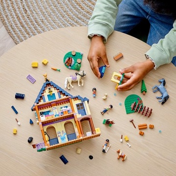 LEGO FRIENDS Лесной центр верховой езды 41683 + ПОДАРОК