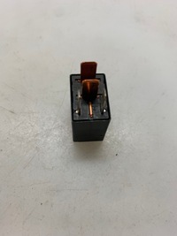 фото thumb №1, Реле mitsubishi оригинальный номер mb953382