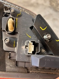 фото thumb №15, Лампа задня права правий задня mercedes gle w166 a1669066001