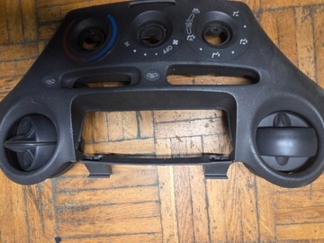 фото thumb №7, Решётка средняя воздуховод toyota yaris i 55412-0d010