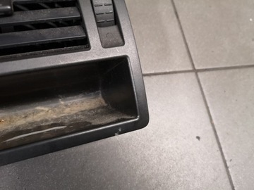 фото thumb №5, Решітка повітропровід vw t5 eu ліва 7h1819203c