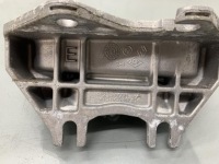 фото thumb №4, Кронштейн подушка двигуна renault clio v 1.0 tce 20 r 112536909r