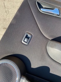 фото thumb №4, Mercedes w169 обшивка правий задня