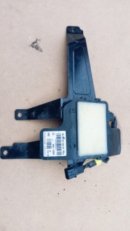 фото thumb №1, Датчик мертвого зона радар kia niro 95821-g5000 модуль