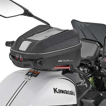 ЖЕСТКАЯ СУМКА НА БАНК GIVI 6L ДЛЯ ТАНК-ЗАМКА ST611+ последняя версия