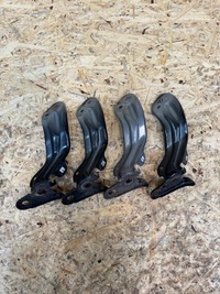 фото thumb №1, Кронштейн кронштейн крила праве перед renault talisman