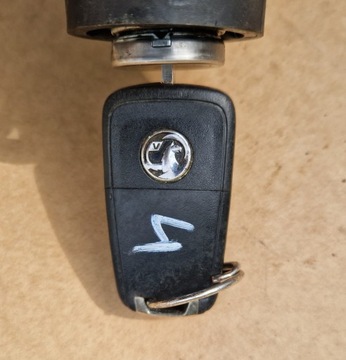 фото thumb №8, Opel astra j 4 iv 2.0 cdti блок управления двигателя замок зажигания ключ 55585024 aa7n