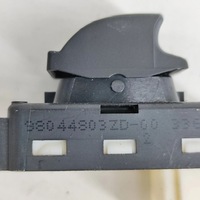 фото thumb №7, Opel corsa f 2021 задня сторона права кнопки вікон