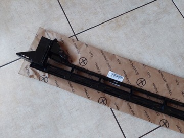 фото thumb №7, Решітка бампера - середня - audi a6 c7 - 4g0 - рестайлінг - нова