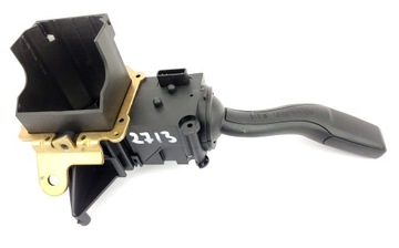 фото thumb №6, Audi a6 c6 q7 a8 d3 a4 b6 b7 перемикач поворотів світла 4e0953513a