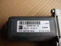 фото thumb №7, Двигунчик скла праві зад seat leon ii 1k0959704n 973624-106 перевірений