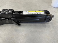 фото thumb №7, Домкрат подъемник audi q5 80a оригинал идеальный 80a011031a