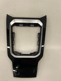 фото thumb №1, Рамка чехол рычага переключения передач передач vw t-roc 2ga711456c идеальное состояние