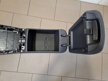 фото thumb №5, Hyundai kona i 17-23r туннель средний подлокотник 84620-k4510