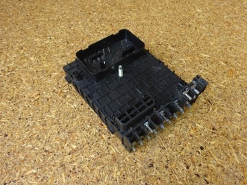 фото thumb №9, Vw sharan seat alhambra 7n 10-20 коробка основа запобіжників 3c0937125