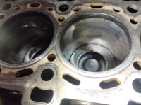 Блок двигателя низ  поршни ssangyong tivoli 1.6d e-xdi d16dtf Недорого, фото thumb