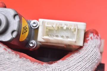 фото thumb №10, Підйомник вікна правий зад 5ja959812f skoda rapid 5d hb 12-17