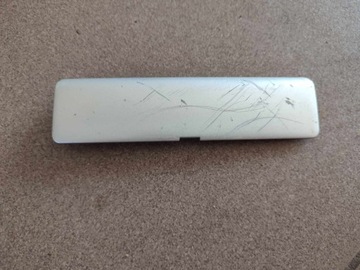 фото thumb №1, Заглушка рейлинг перед avensis t27 универсал