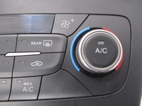 фото thumb №13, Ford focus mk3 рестайлинг панель средний кондиционера