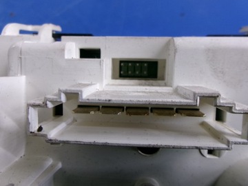 фото thumb №6, Mercedes a класс w169 переключатели панель+ тросы воздуховод a1698300585