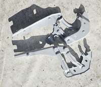 фото thumb №1, Петли капота audi a1 8x0 левый + правые комплект