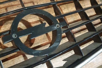 фото thumb №11, Решітка радіатора opel senator a 29_ 90045582 1979