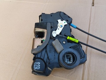 фото thumb №4, Замок дверь правый перед toyota avensis t25 универсал