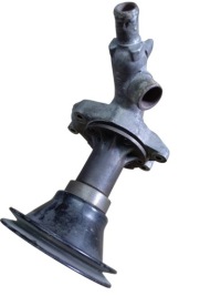 фото thumb №1, Mercedes-benz w123 w115 w107 2.4d насос води