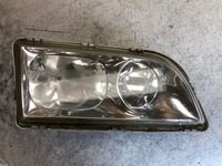 фото thumb №1, Volvo v40 лампа правый перед 30899683