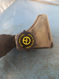 фото thumb №1, Бачок системы усилителя ford mondeo mk2