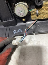 фото thumb №3, Защита накладка динамика задняя правая правый mazda rx-8