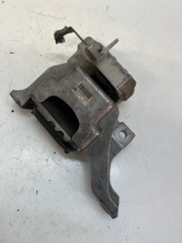 фото thumb №2, Кронштейн подушка двигуна mini r60 6851173