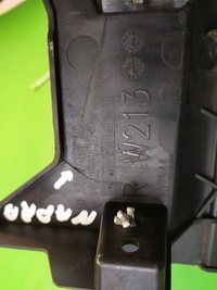 фото thumb №7, Кронштейн выхлоп правое mercedes w213