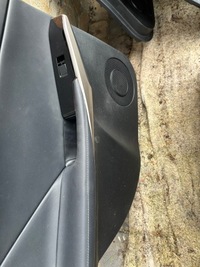 фото thumb №7, Lexus is iii 300h обшивка правий передній