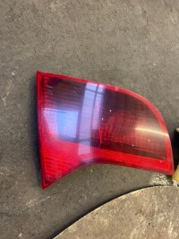 фото thumb №1, Audi a4 b7 лампа w кришка ліва 8e9945093