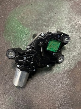 фото thumb №1, Vw golf v 5 plussilniczek двірник 5m0955711b